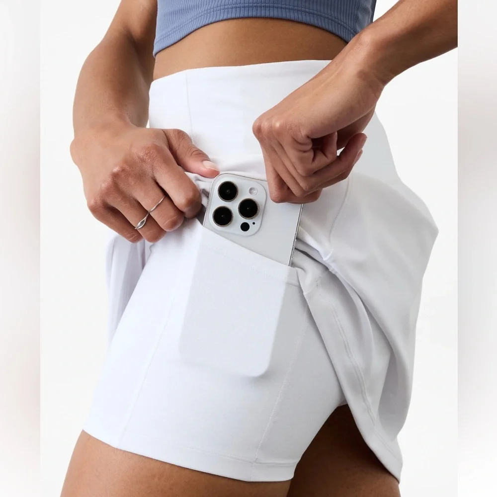 Athleta Bright White Salutation Stash Pocket 14.5” Skort Size Large